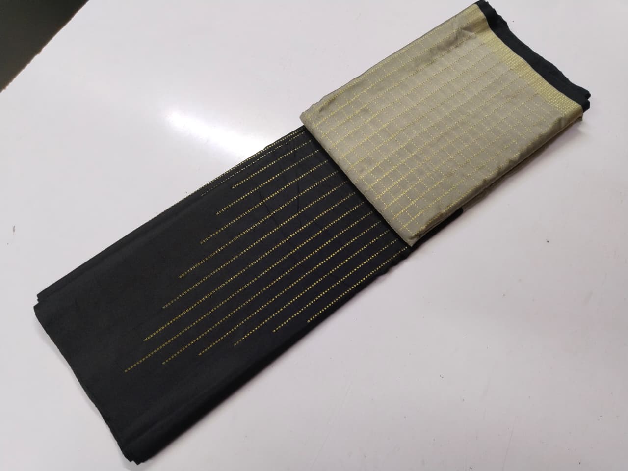 Grey With Dark Green Arani Double Colour Silk Saree