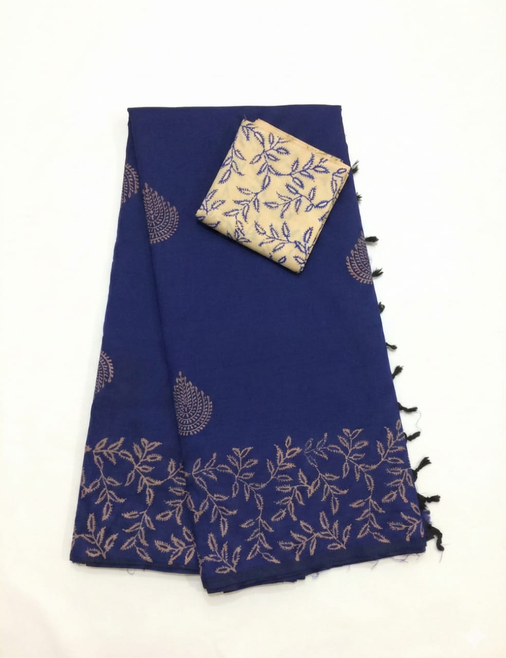 DEEP NAVY BLUE WITH BEIGE SOUTH COTTON