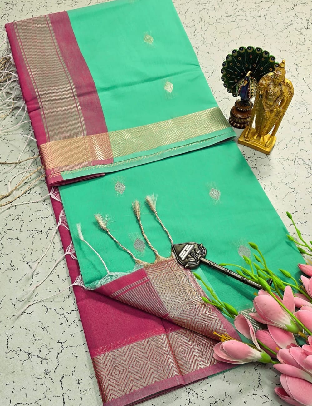 SEA GREEN WITH MAGENTA COLOR NAYANTHARA INSPIRED MAHESHWARI COTTON SAREE