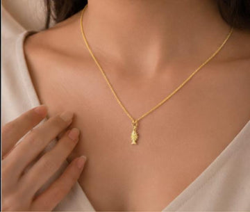 IMPON CHAIN WITH FISH DESIGN DOLLAR