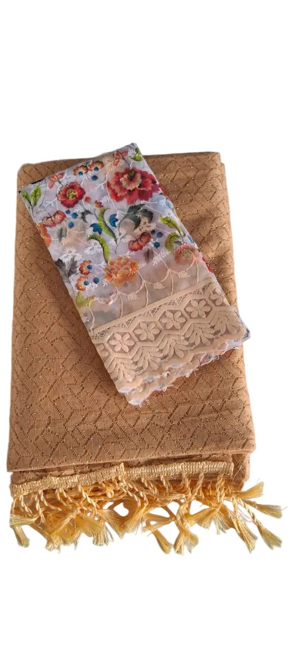 CREAM COLOR SAREE WITH FLORAL DESIGN BLOUSE PIECE
