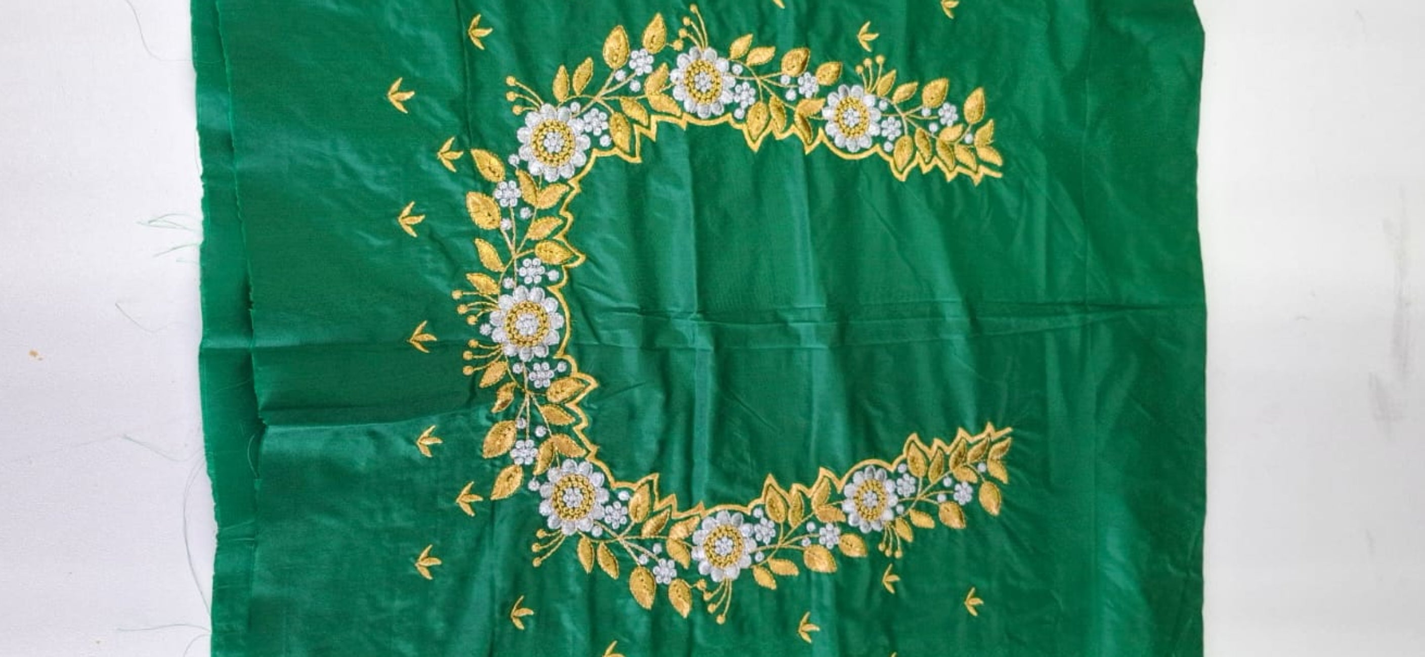 GREEN COLOR SILK COTTON BLOUSE PIECE
