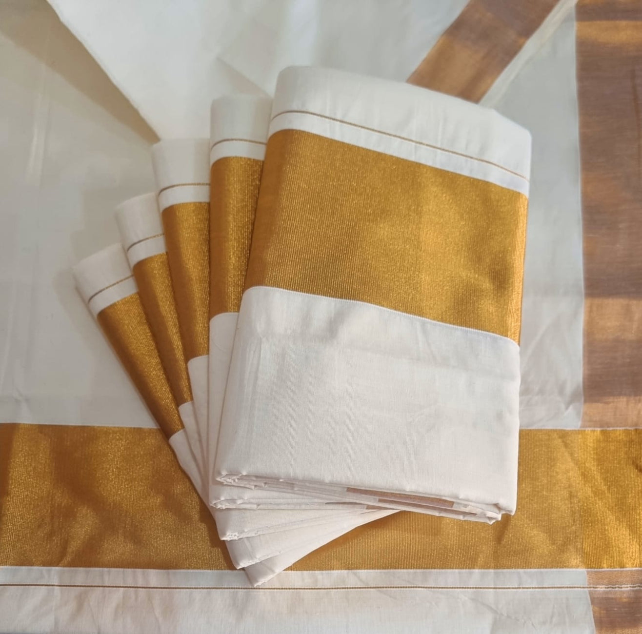KERALA PURE COTTON GOLDEN ZARI BORDER KASAVU SAREE